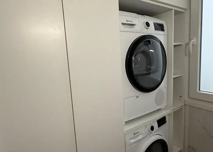 Neue Luxus-suiten Im Stadtzentrum Von Bilbao- Kostenloses Parken By Interhome Apartment *